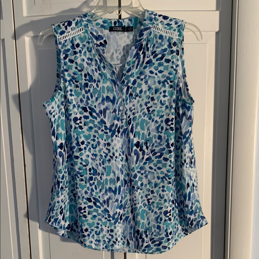 CURE Blue & Green Sleeveless Tank Top with Notched Collar EUC